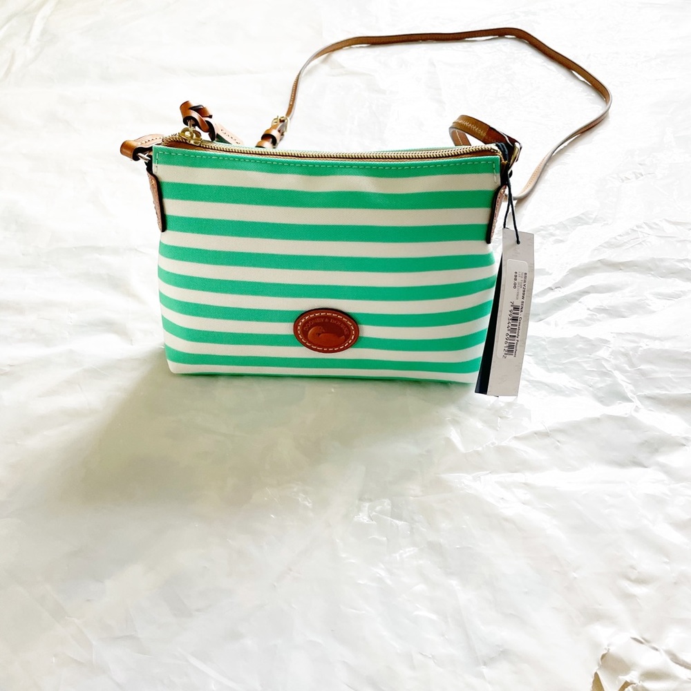 Dooney & Bourke crossbody pouchett